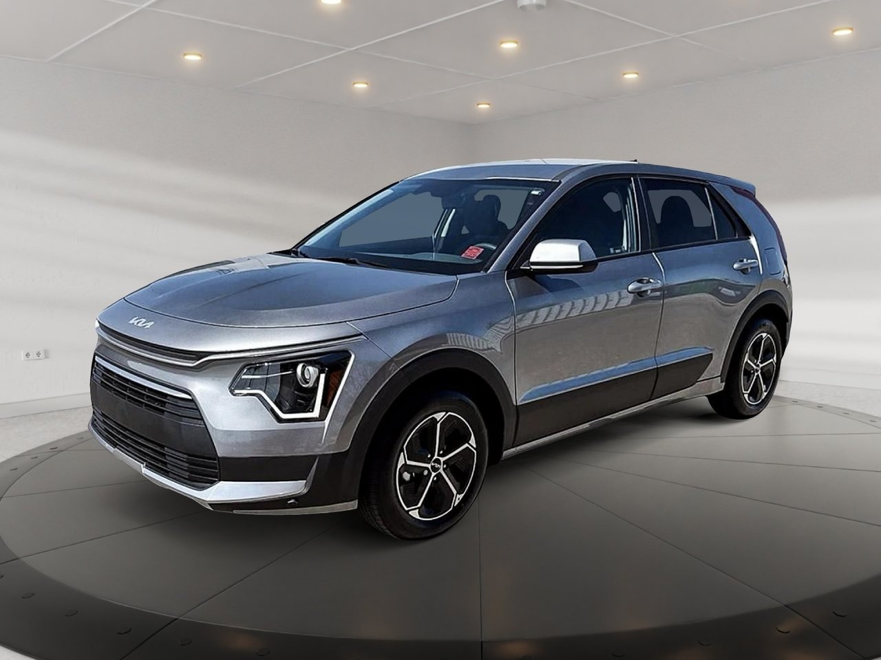 2025 Kia Niro HEV LX-0