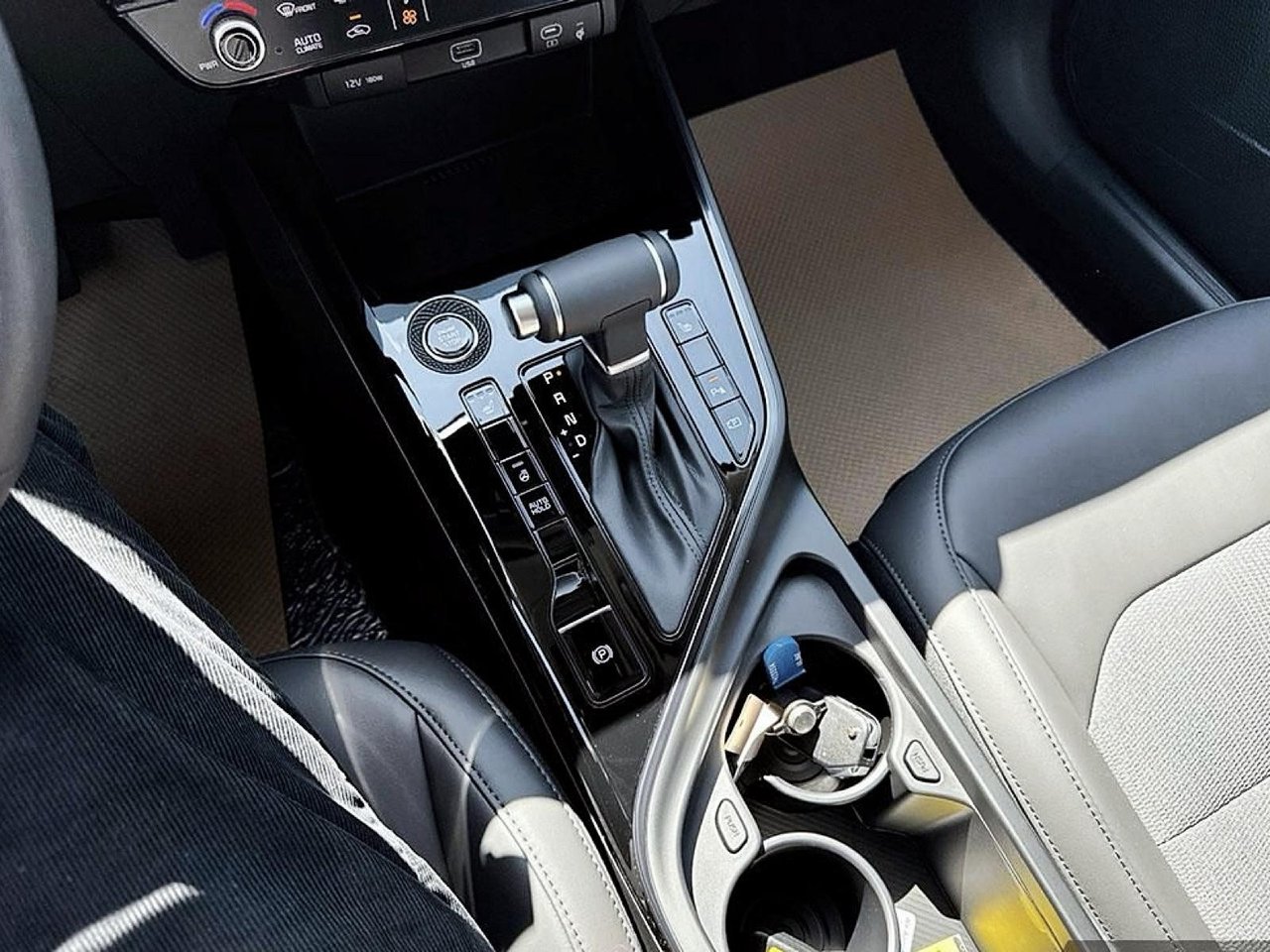 2025 Kia Niro HEV EX Premium-13