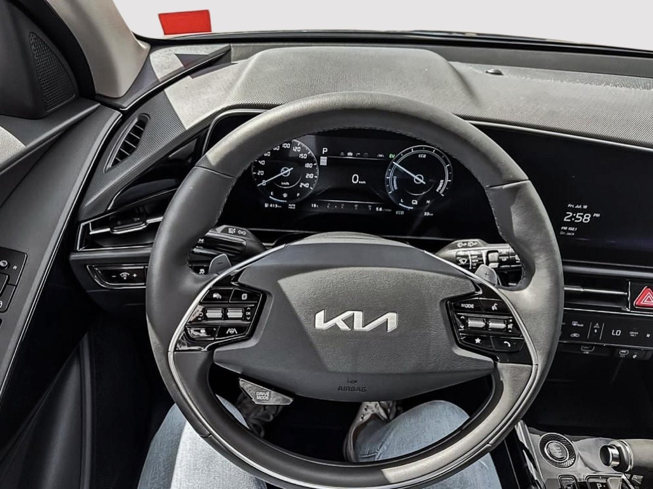 2025 Kia Niro HEV EX Premium-11