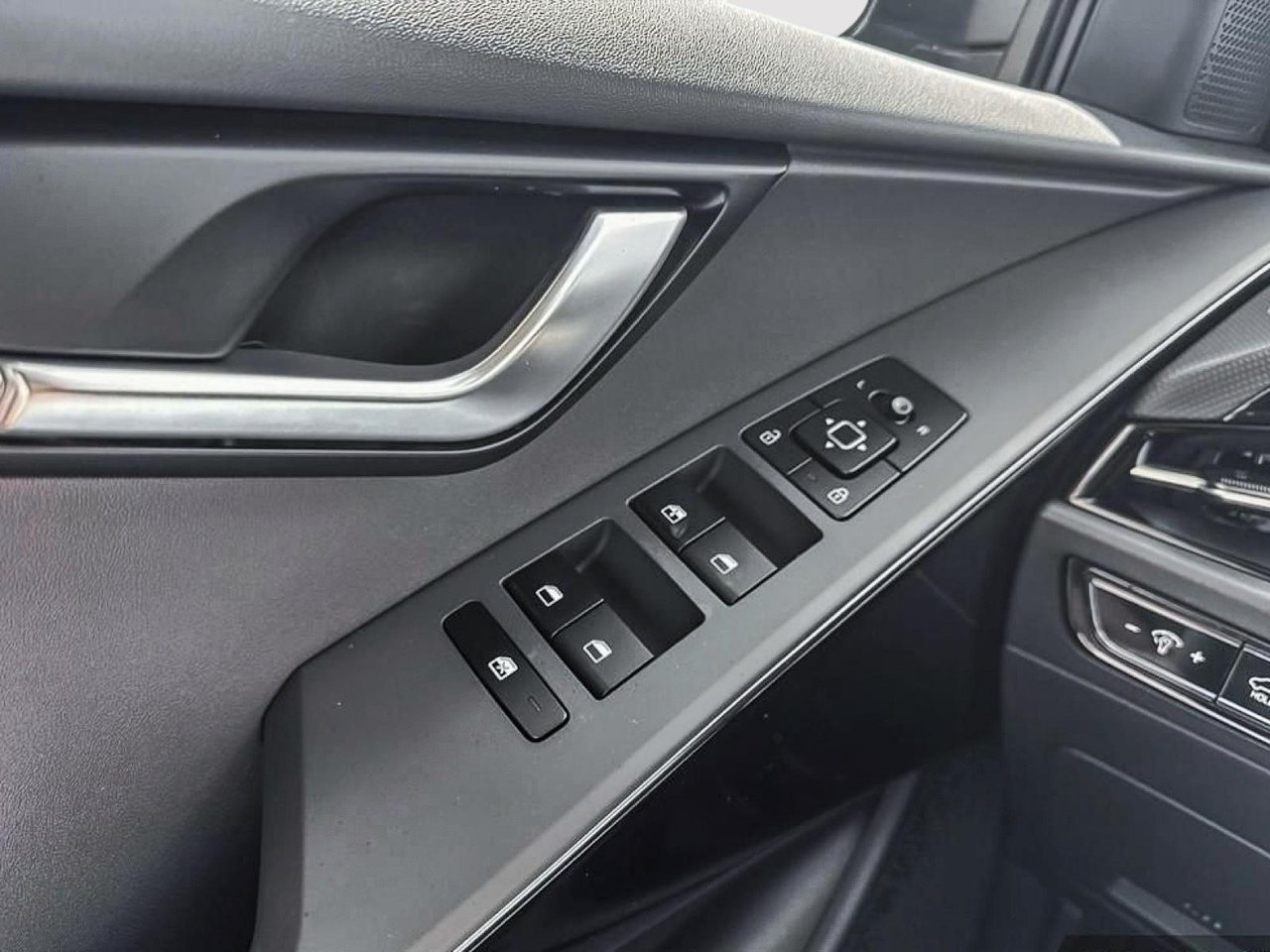 2025 Kia Niro HEV EX Premium-10