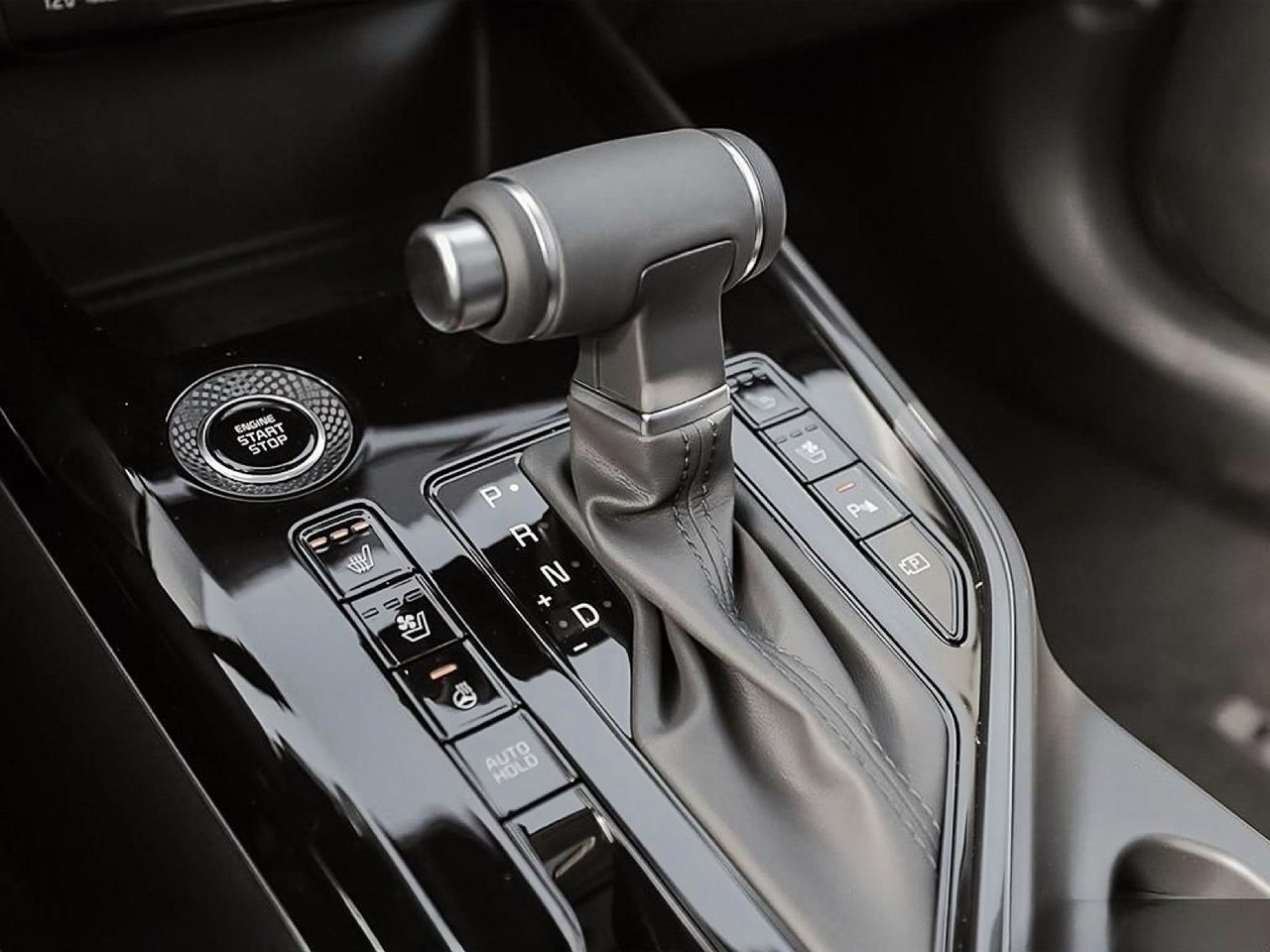 2025 Kia Niro HEV SX-14