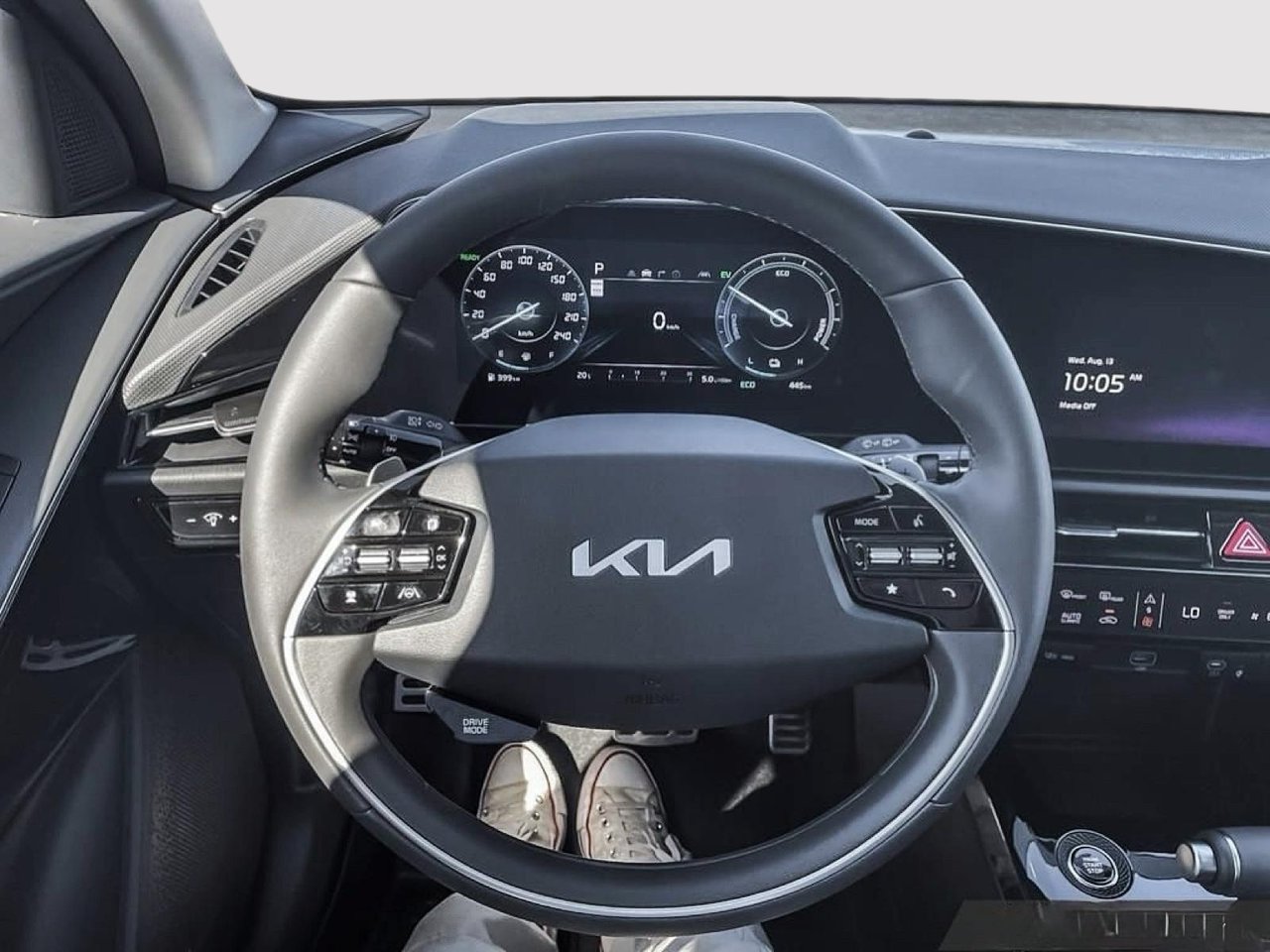 2025 Kia Niro HEV SX-11