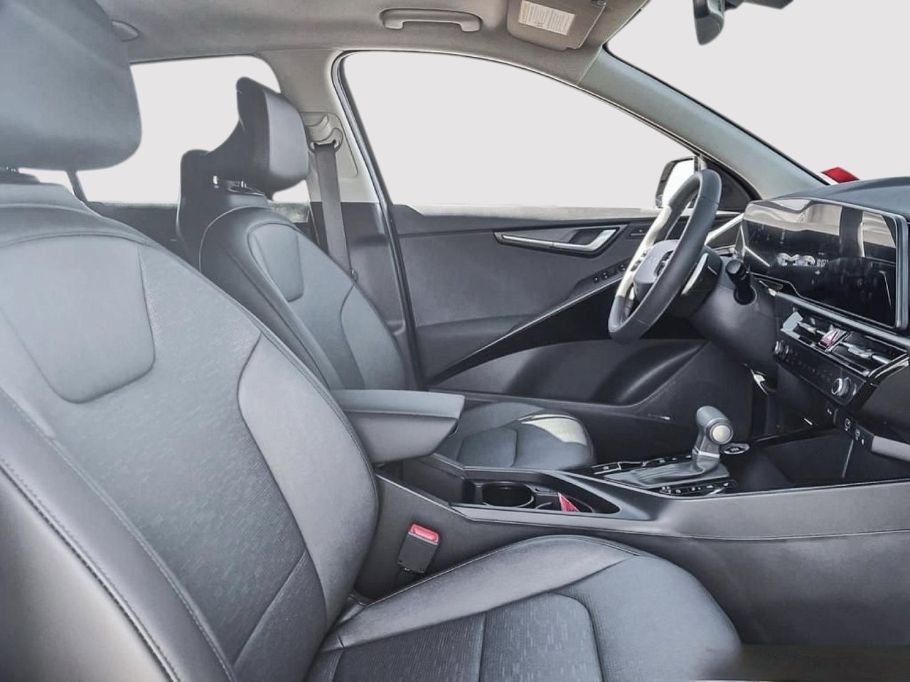 2025 Kia Niro HEV SX-8