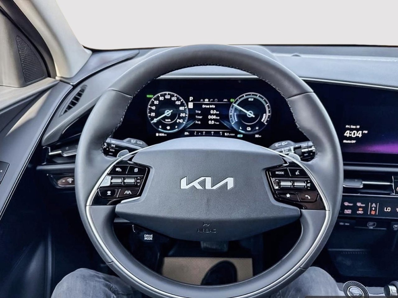 2026 Kia Niro HEV EX Premium-11