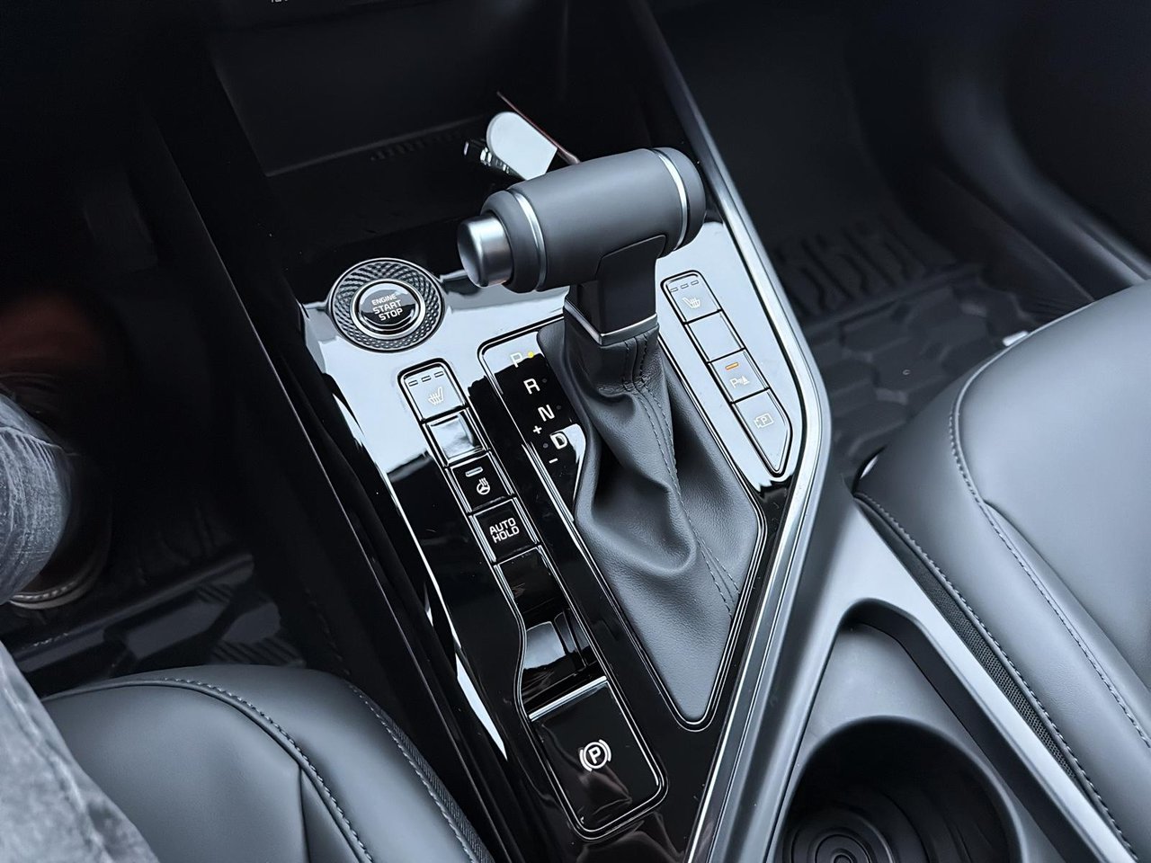 2026 Kia Niro HEV EX-14