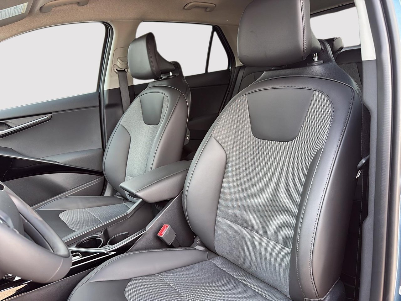 2026 Kia Niro HEV EX-8