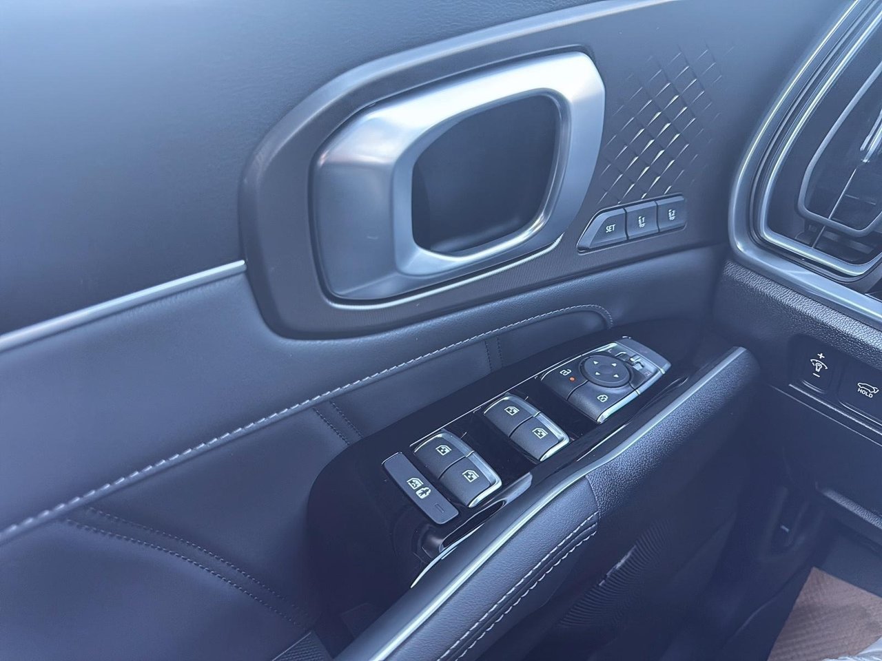 2026 Kia Sorento HEV SX AWD-10