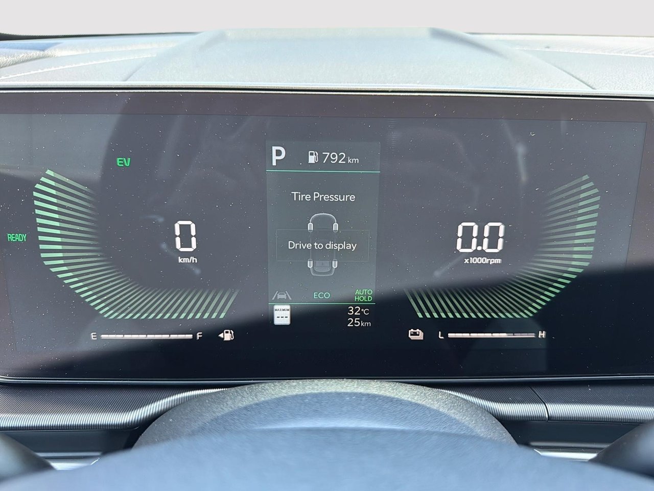 2026 Kia Sportage HEV EX Premium-12