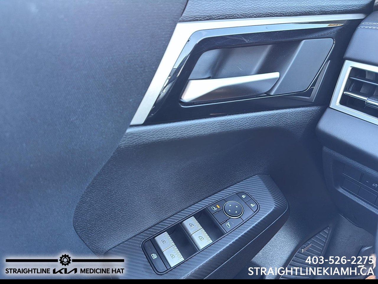 2025 Mitsubishi OUTLANDER ES-10