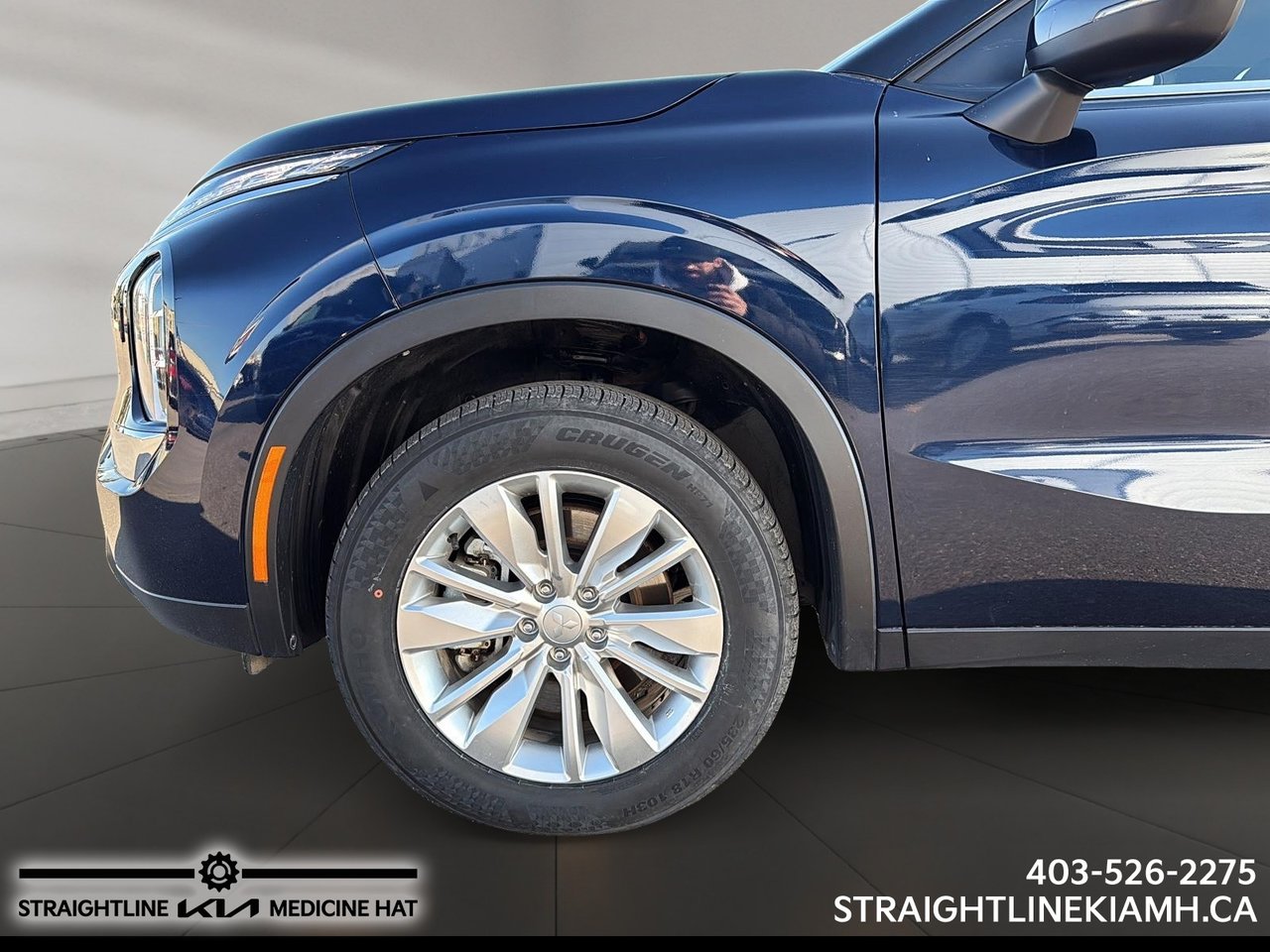 2025 Mitsubishi OUTLANDER ES-6