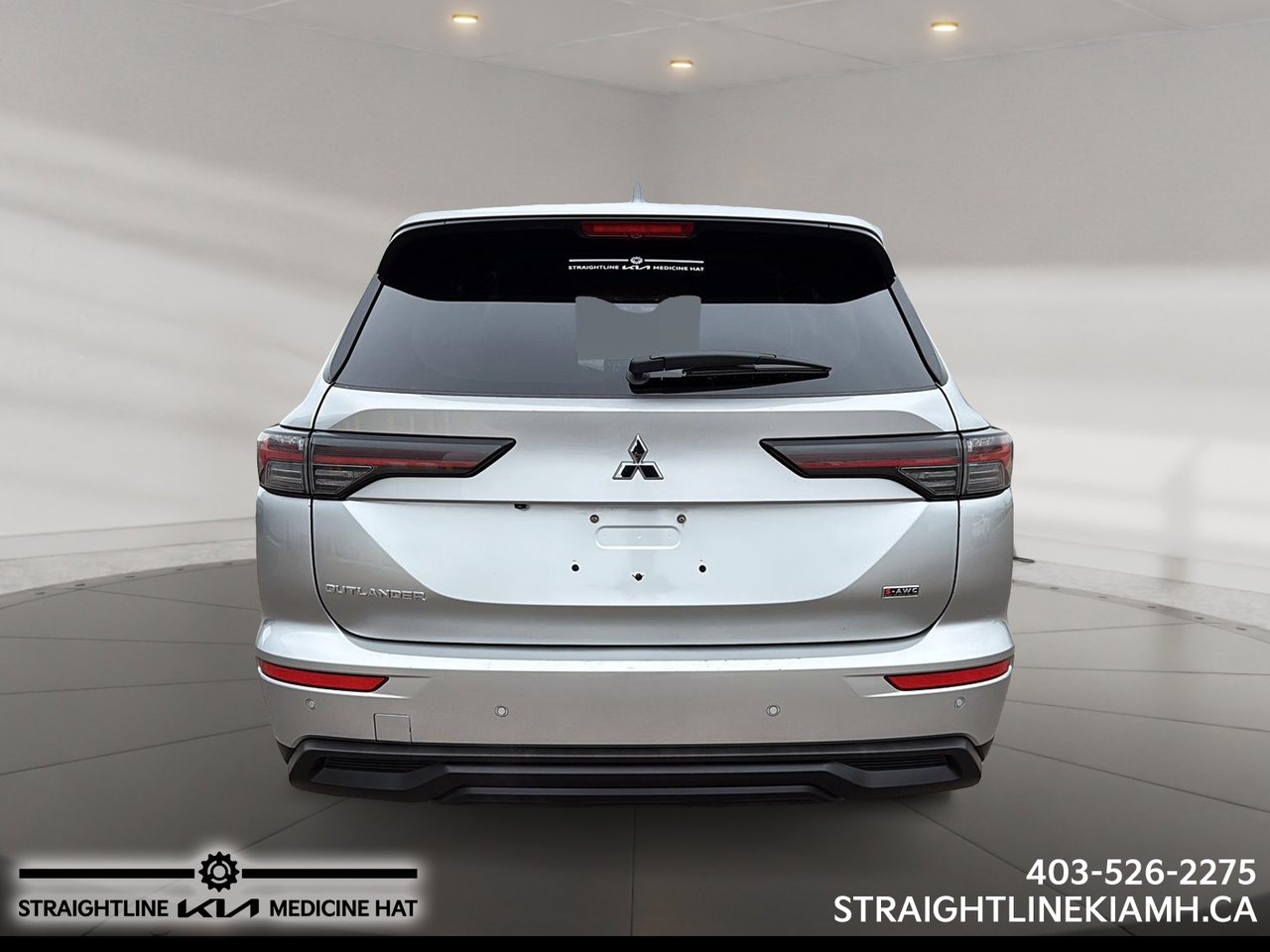 2025 Mitsubishi Outlander ES-2