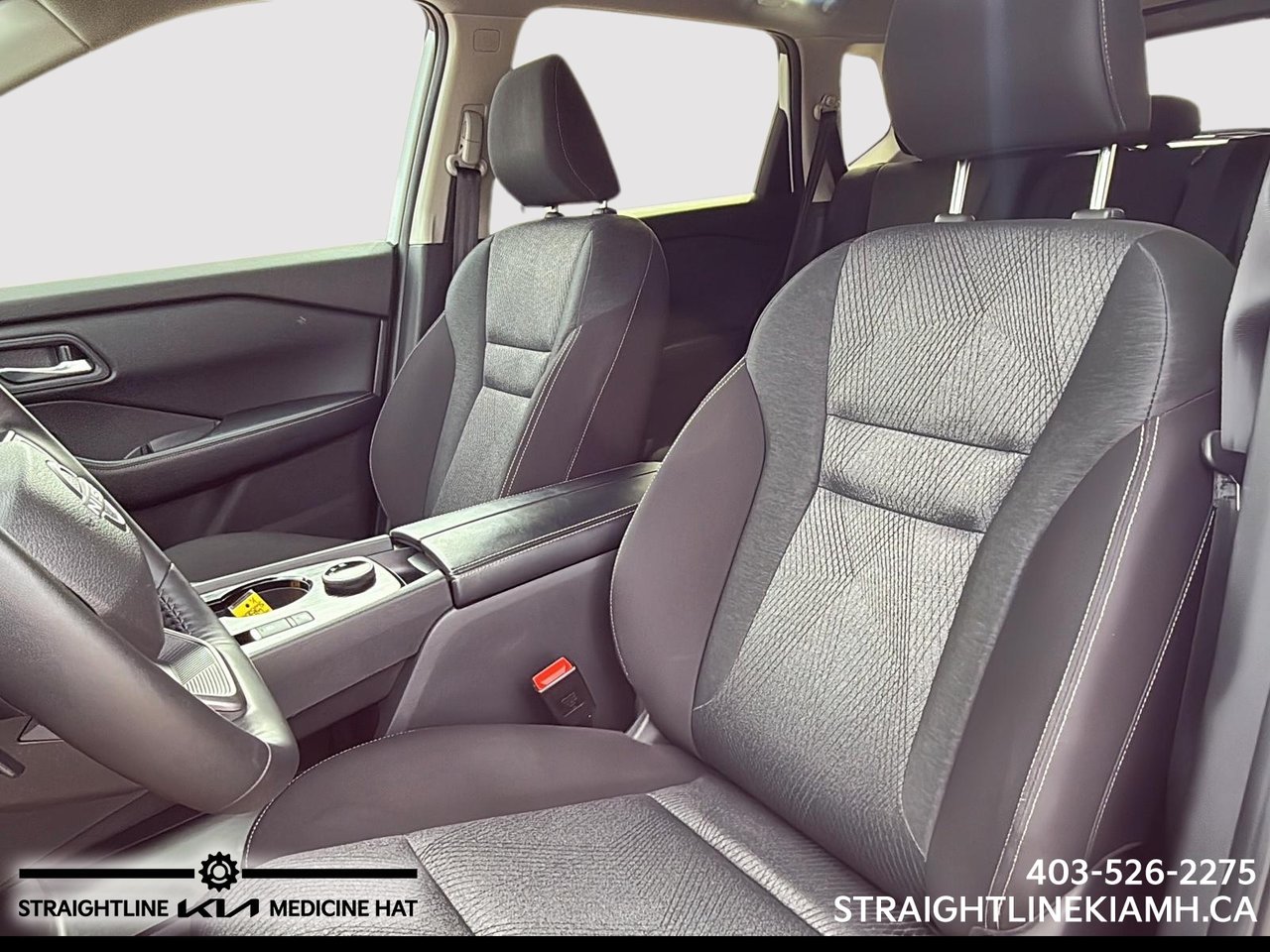 2025 Nissan Rogue SV Moonroof-8