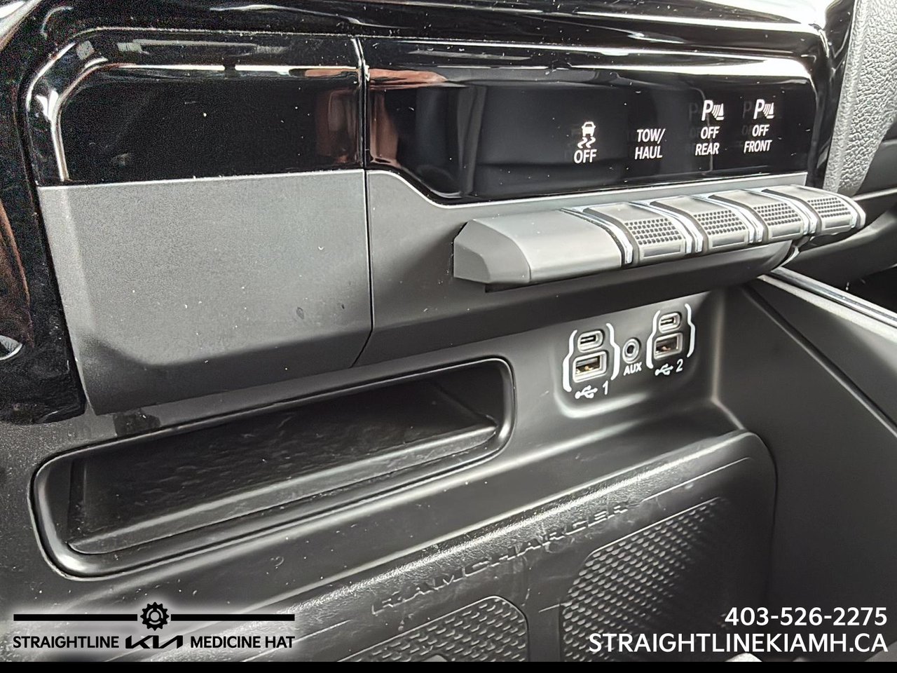 2024 Ram 1500 Laramie-15
