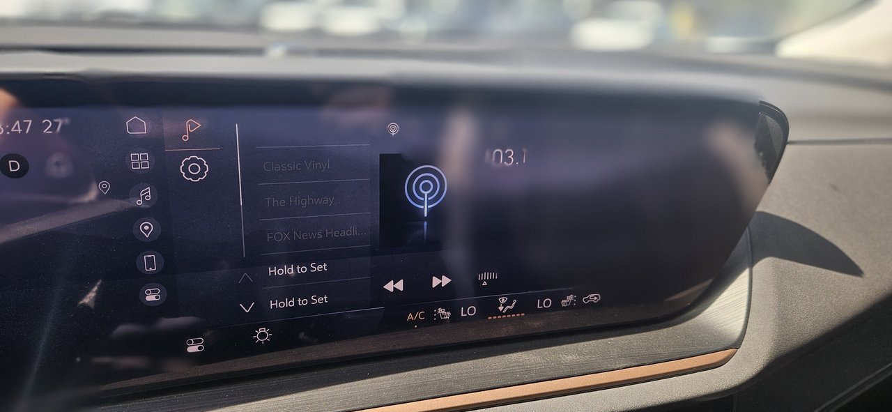2025 Buick Envision Sport Touring-44