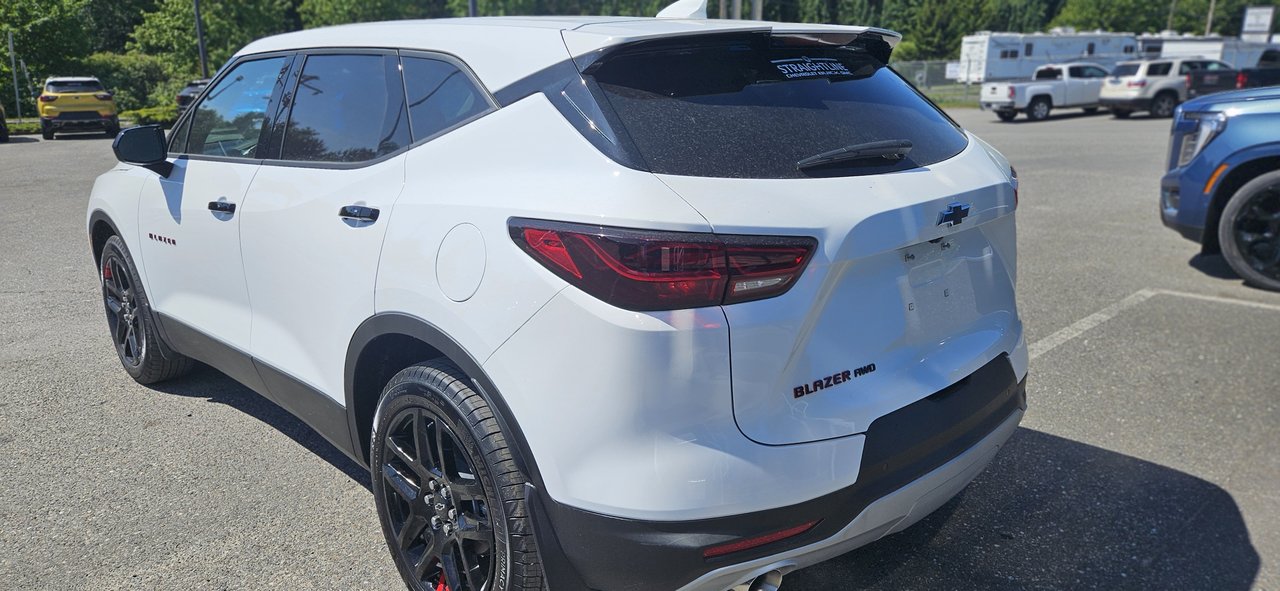 2025 Chevrolet Blazer LT-36