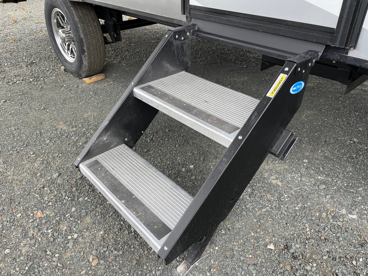 2025 Coachmen Bijou 19BHB-5