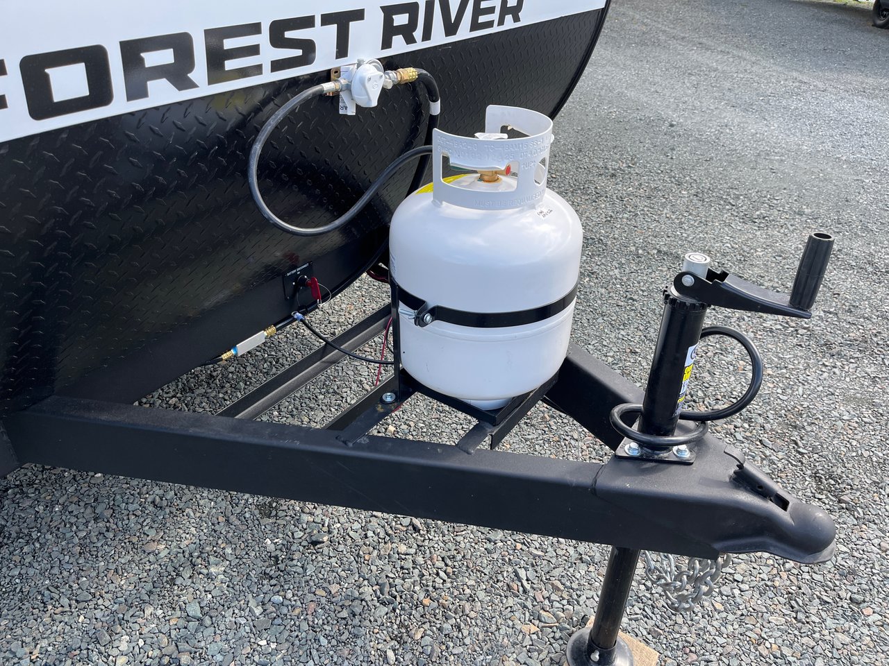 92026 Forest River CHEROKEE WOLF PUP 17JW-1