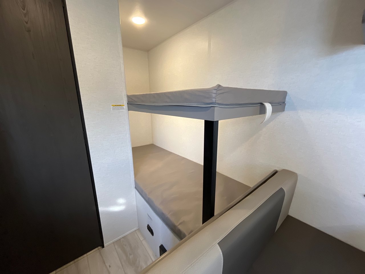 2025 Keystone 175BH Hideout-4