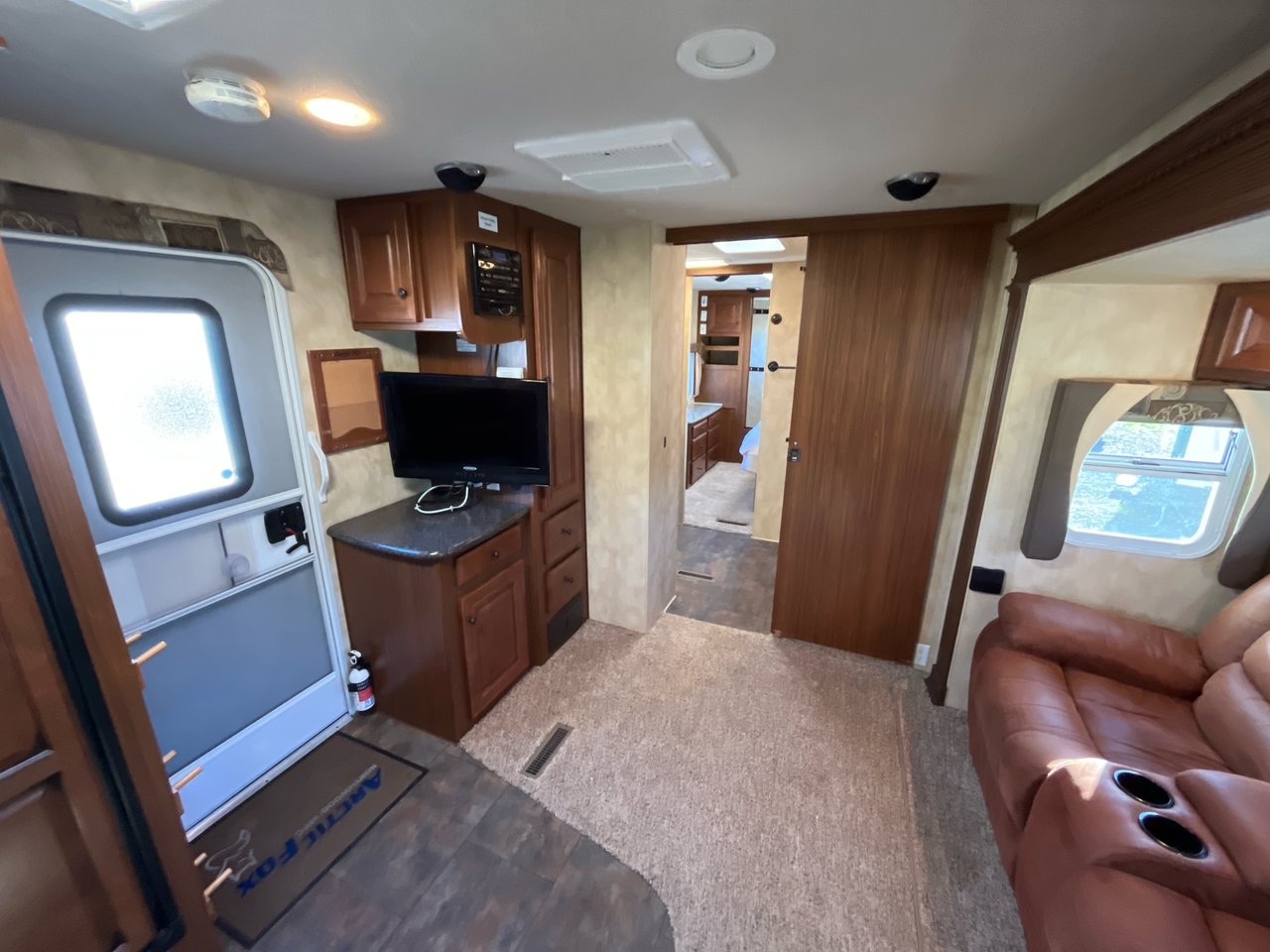 2012 NORTHWOOD ARCTIC FOX 29L-21