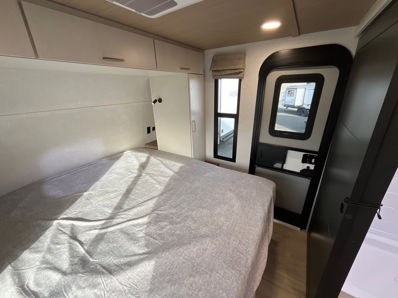 2026 Forest River VIBE EXTREME LITE 2400RB-11