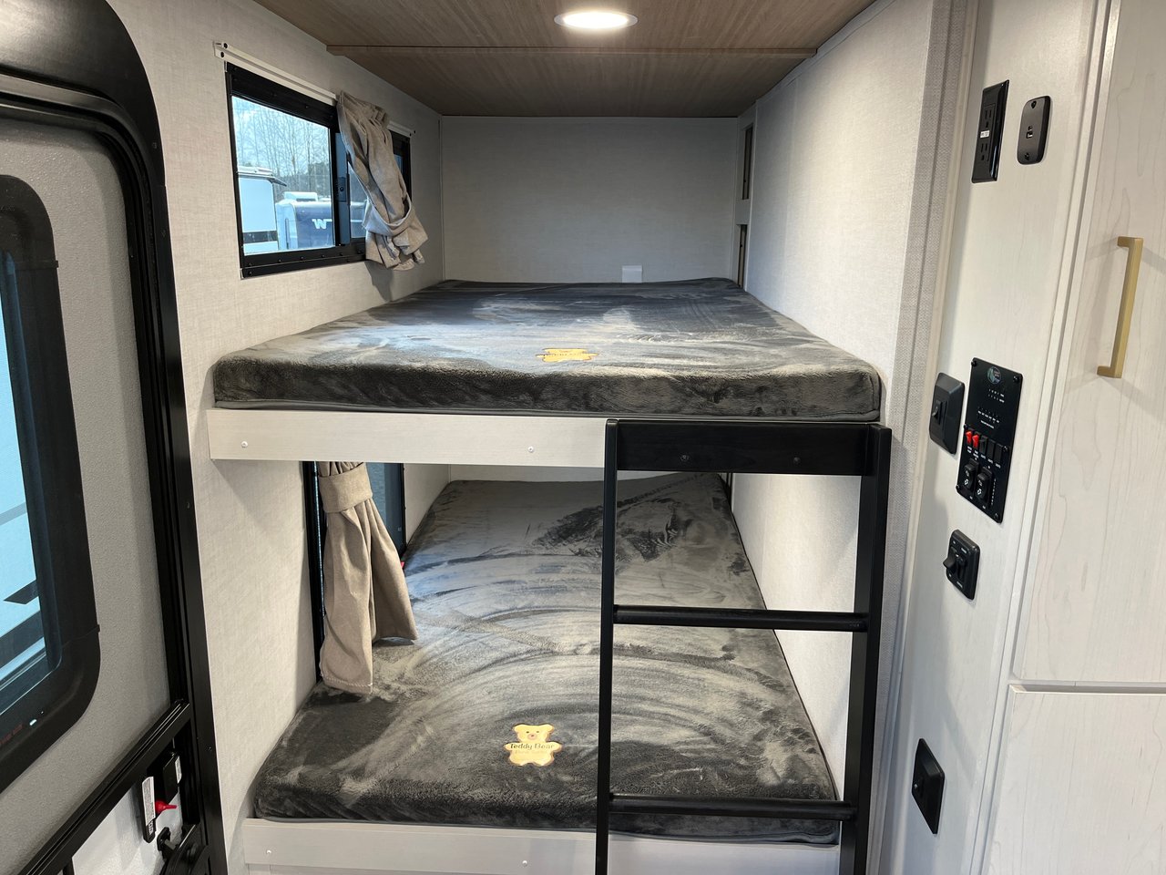 2026 Forest River VIBE EXTREME LITE 2600BH-6