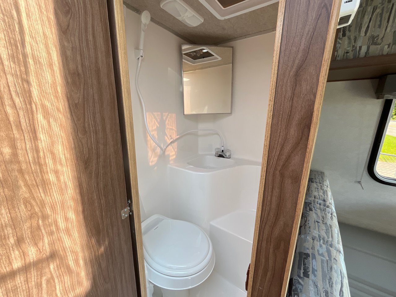 2026 Westland Travelaire 9.0W-12