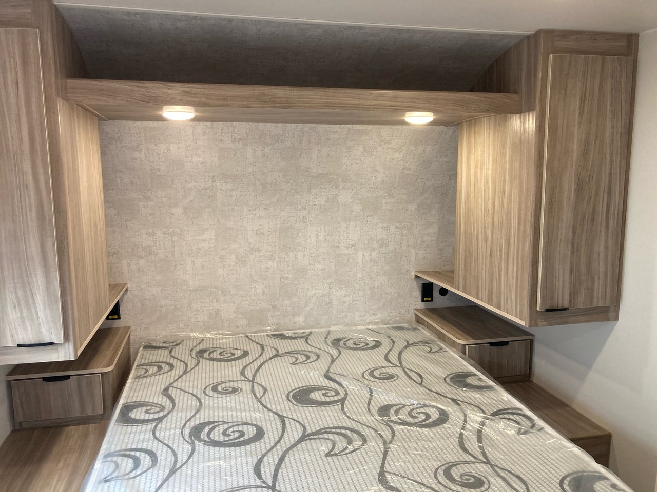 2025 Winnebago Access 26RL-14