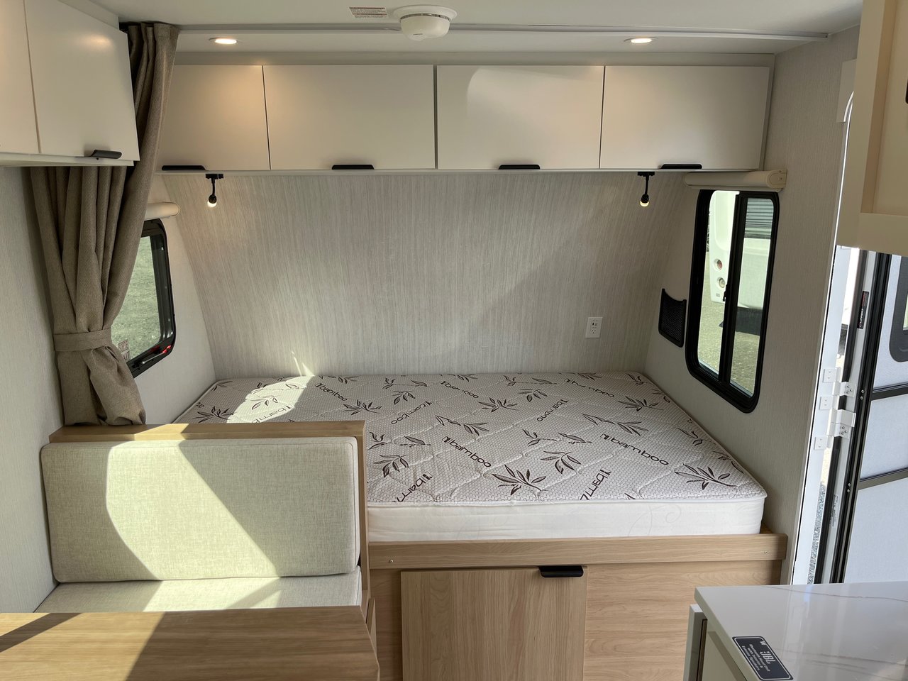2026 Winnebago MICRO MINNIE 1800BH-12