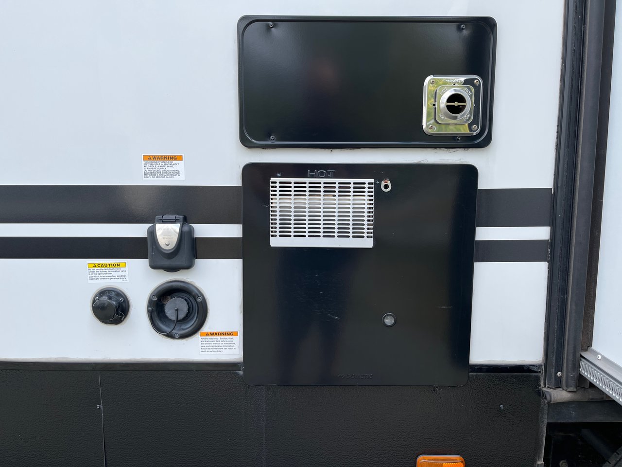 2019 Winnebago Minnie Plus 30RLSS-5