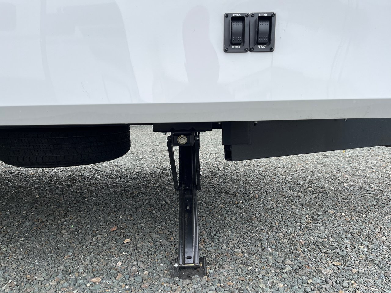 2026 Winnebago THRIVE 25RLS-5