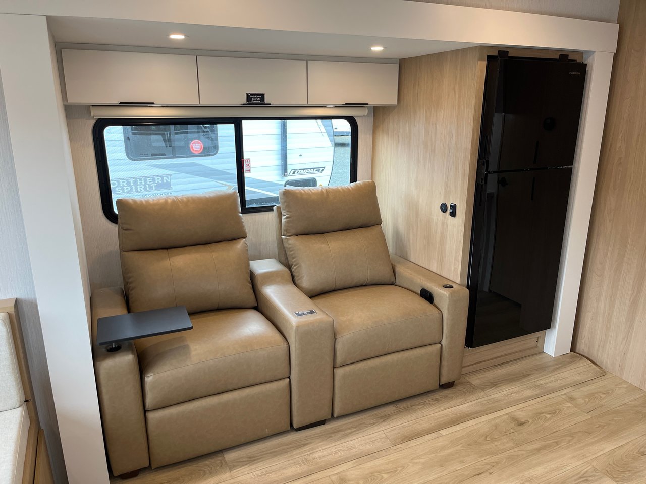 2026 Winnebago THRIVE 25RLS-8