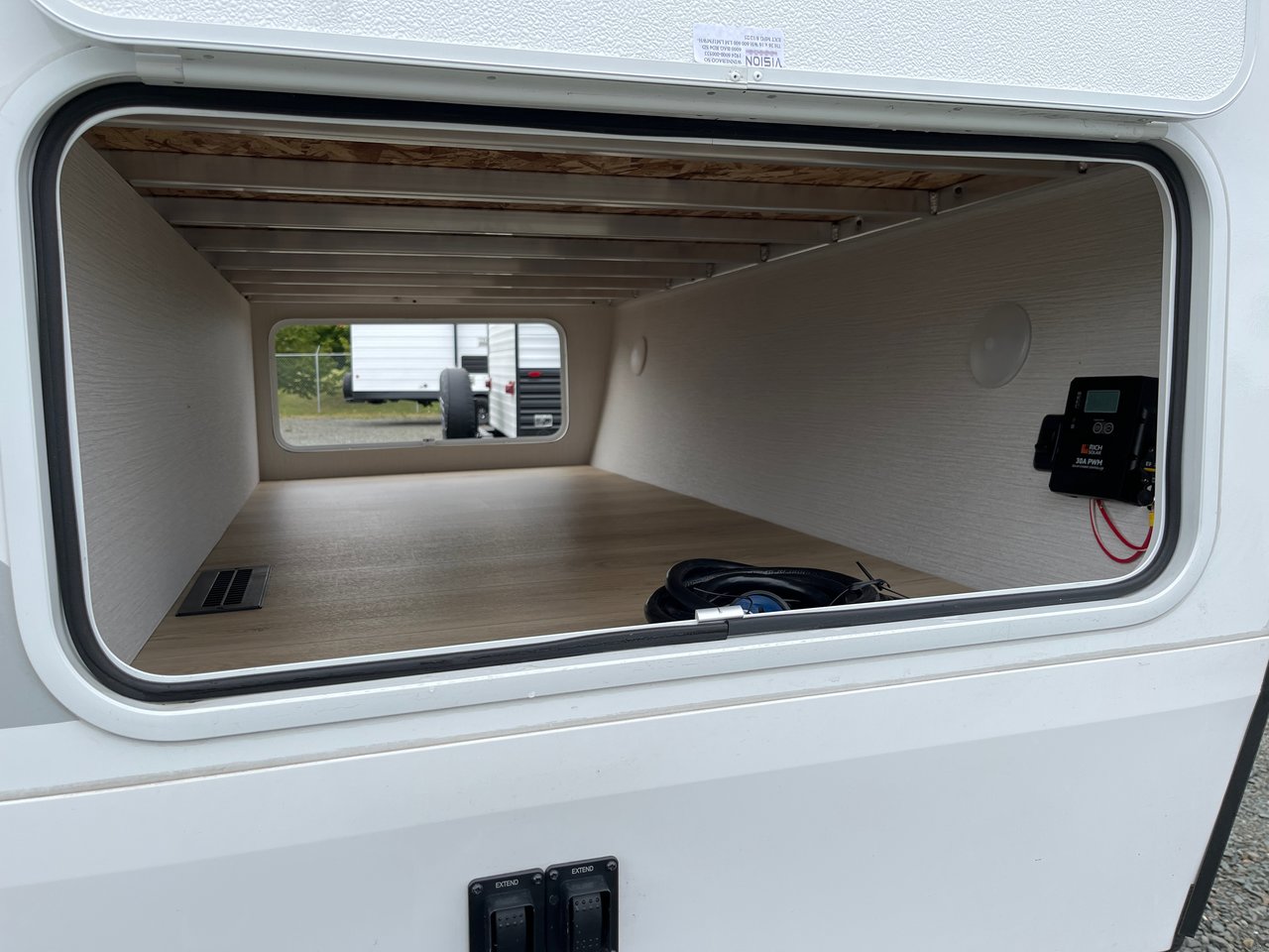 2026 Winnebago THRIVE 25RLS-6