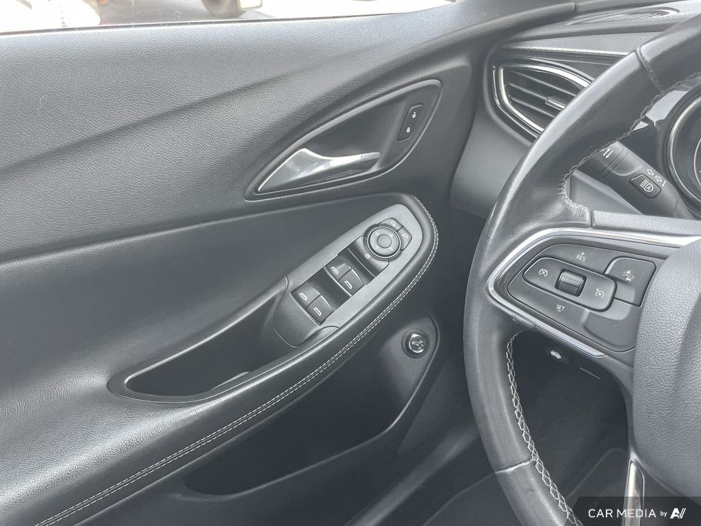 2022 Buick Encore GX Select Confidence Meets Comfort – Drive the 2022 Encore GX Select.