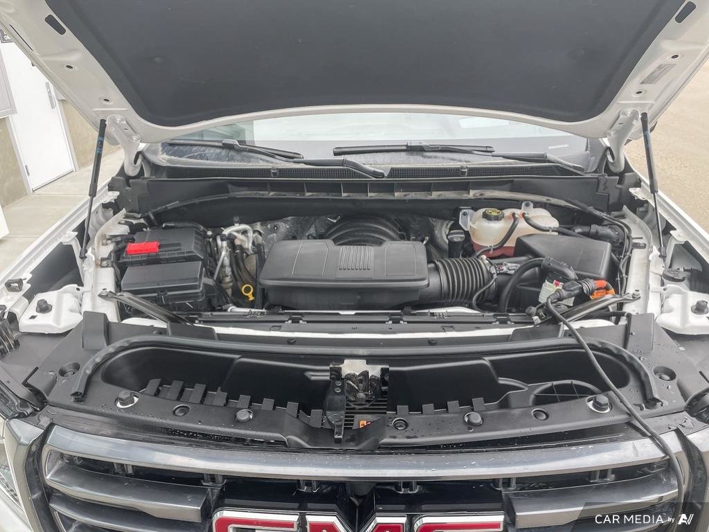 2023 GMC Yukon AT4 Adventure Refined – Conquer Every Road in the 2023 GMC Yukon AT4