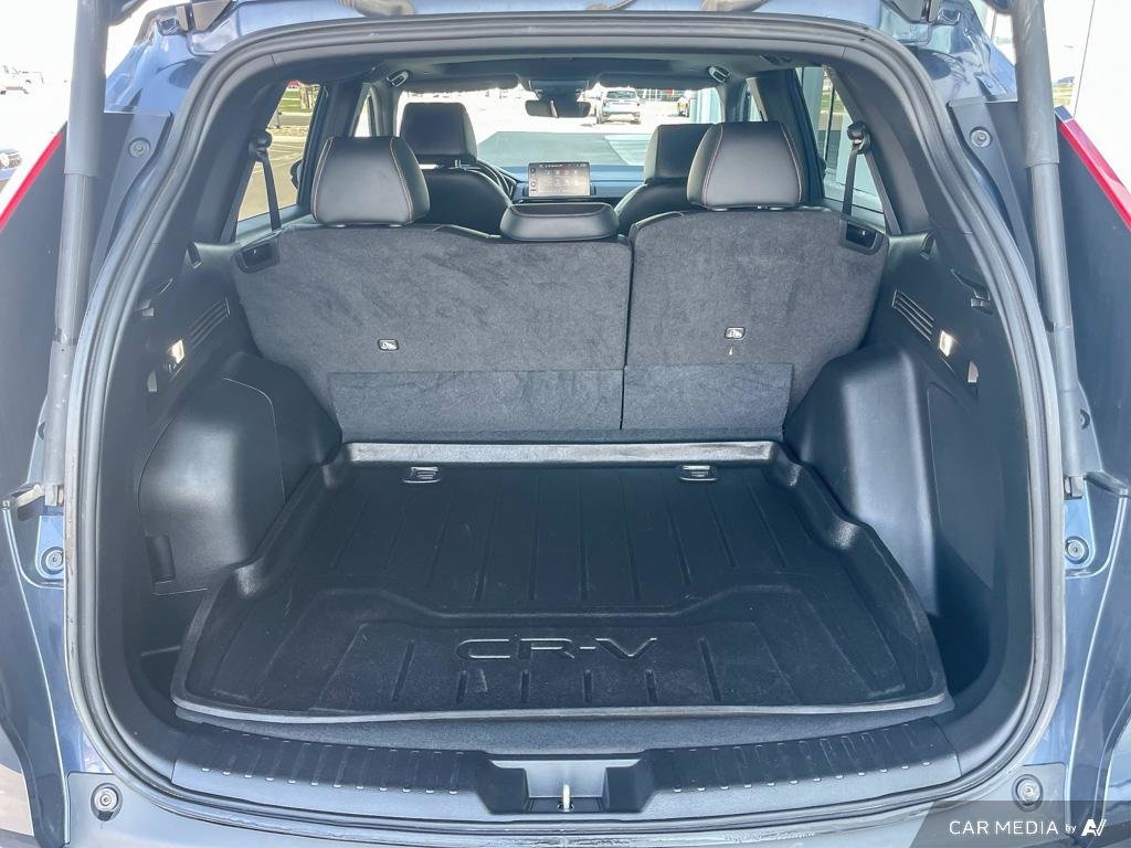 2023 Honda CR-V HYBRID Touring Hybrid Efficiency, AWD, Honda Sensing, Heated Seats