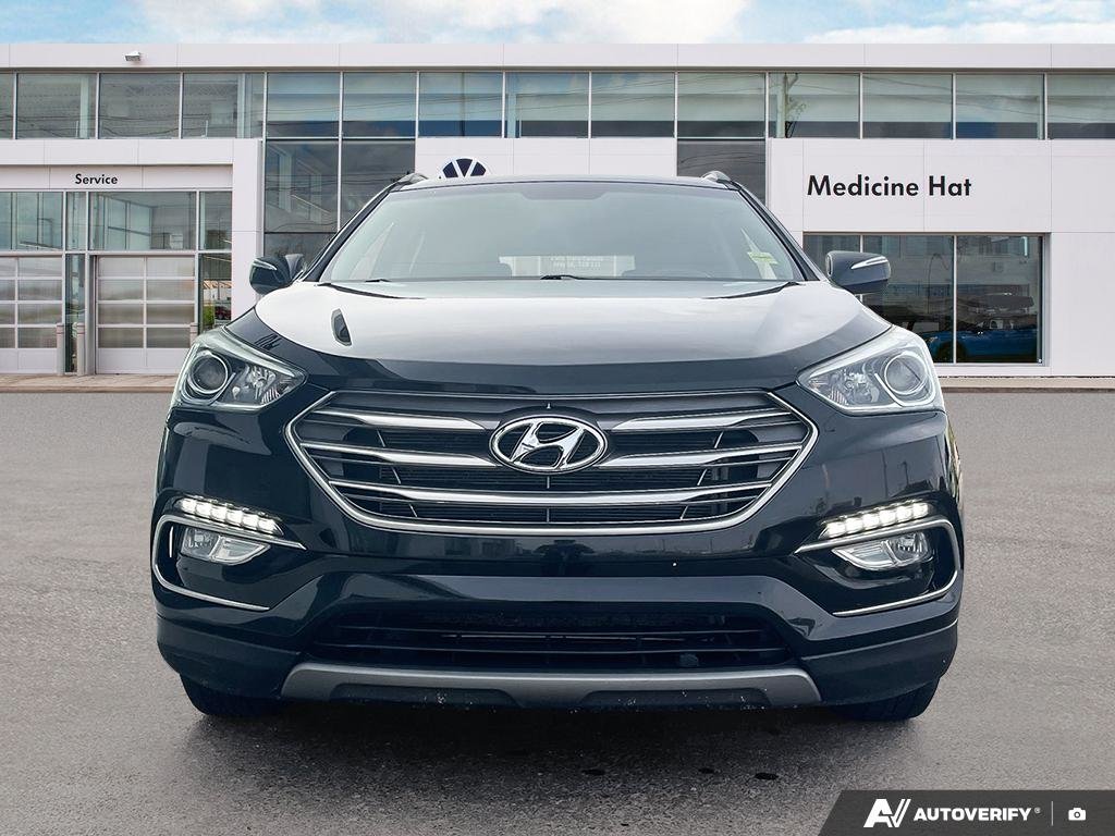 2017 Hyundai Santa Fe Sport Premium 2017 Hyundai Santa Fe Sport – Versatile, Comfortable, and Family-Ready