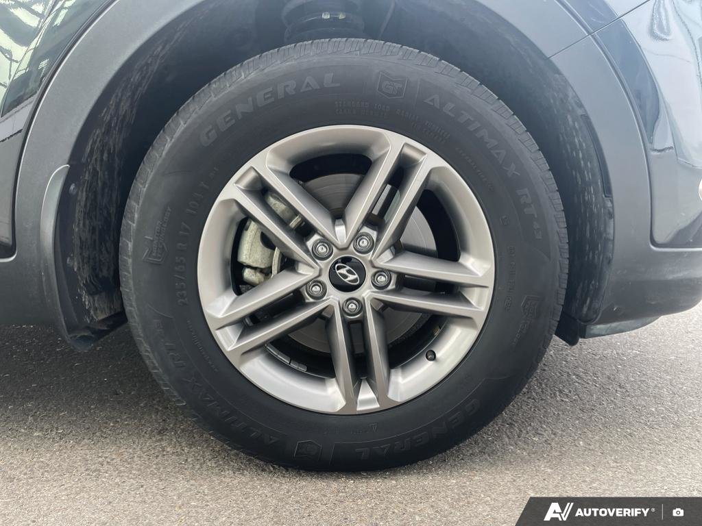 2017 Hyundai Santa Fe Sport Premium 2017 Hyundai Santa Fe Sport – Versatile, Comfortable, and Family-Ready