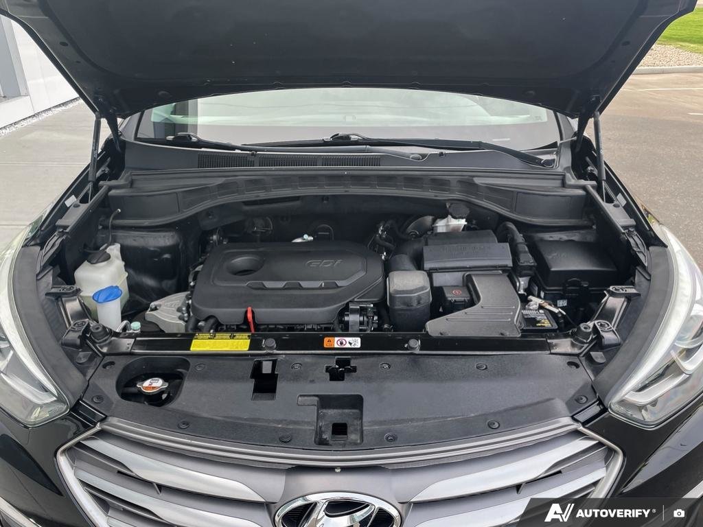 2017 Hyundai Santa Fe Sport Premium 2017 Hyundai Santa Fe Sport – Versatile, Comfortable, and Family-Ready
