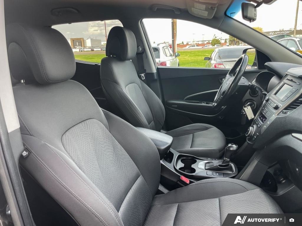 2017 Hyundai Santa Fe Sport Premium 2017 Hyundai Santa Fe Sport – Versatile, Comfortable, and Family-Ready