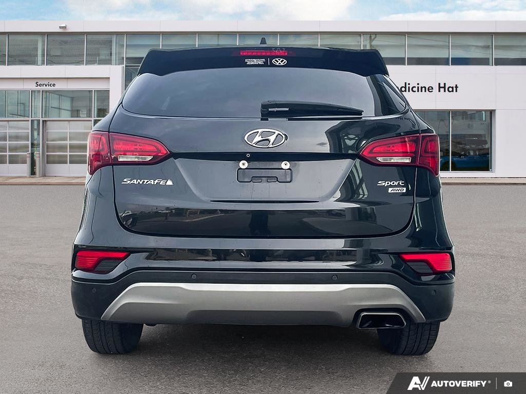 2017 Hyundai Santa Fe Sport Premium 2017 Hyundai Santa Fe Sport – Versatile, Comfortable, and Family-Ready
