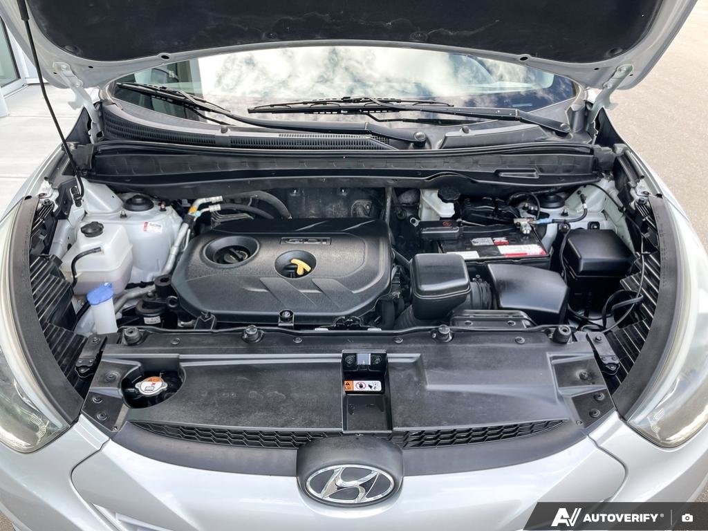 2014 Hyundai Tucson GL 2014 Hyundai Tucson GL – Versatile, Comfortable, and Reliable