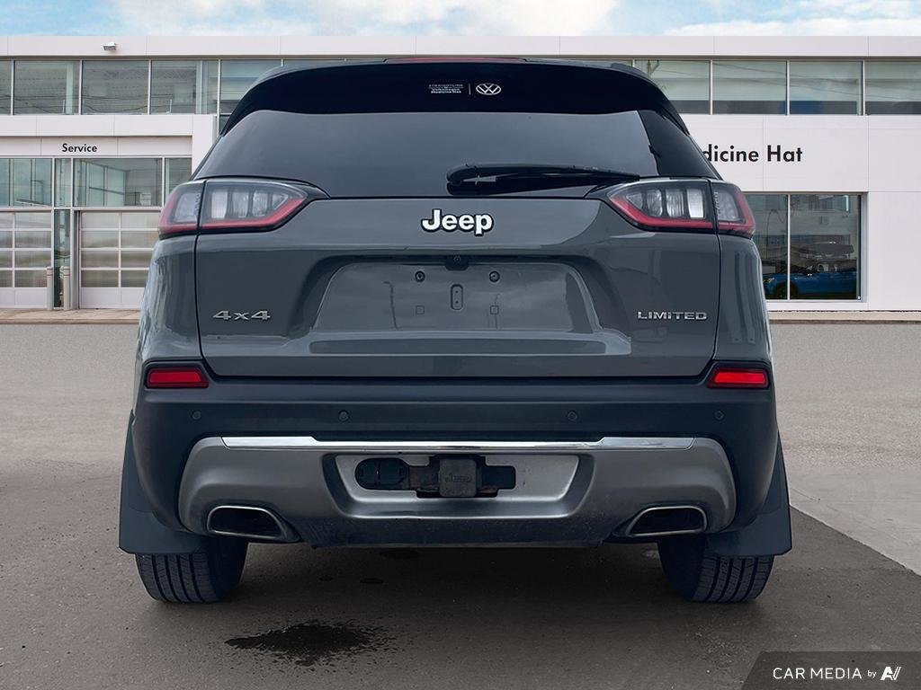 2021 Jeep Cherokee Limited Adventure Refined – Drive the 2021 Cherokee Limited in Style.