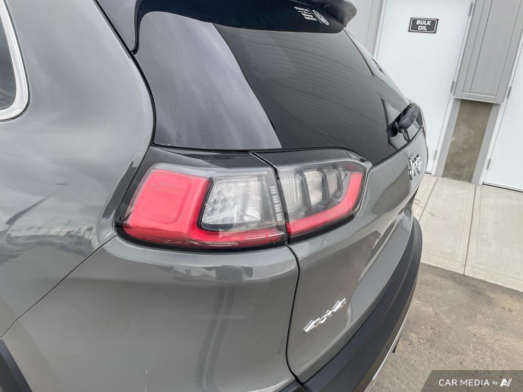 2021 Jeep Cherokee Limited Adventure Refined – Drive the 2021 Cherokee Limited in Style.
