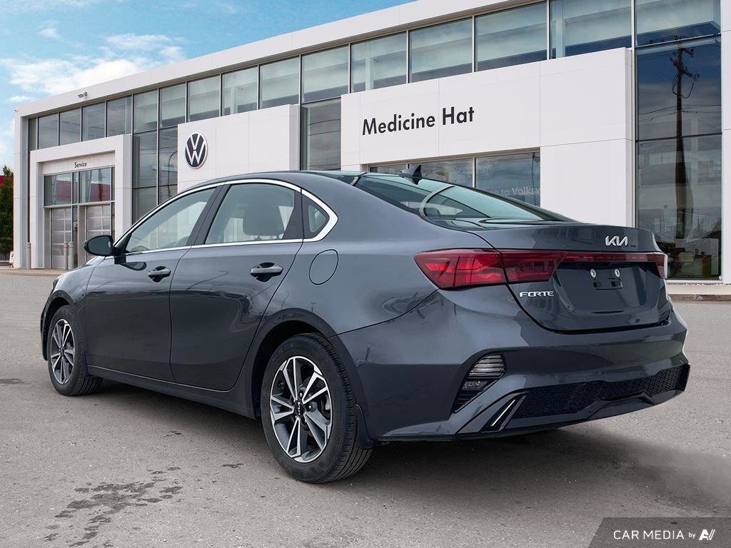 2023 Kia Forte EX One Owner, Low KM, Backup Cam, Great Value Sedan