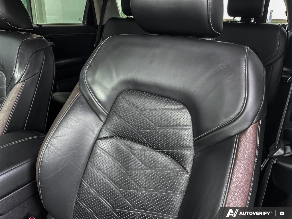 2022 Nissan Pathfinder Platinum Luxury 7-Seater, Panoramic Roof, AWD Confidence