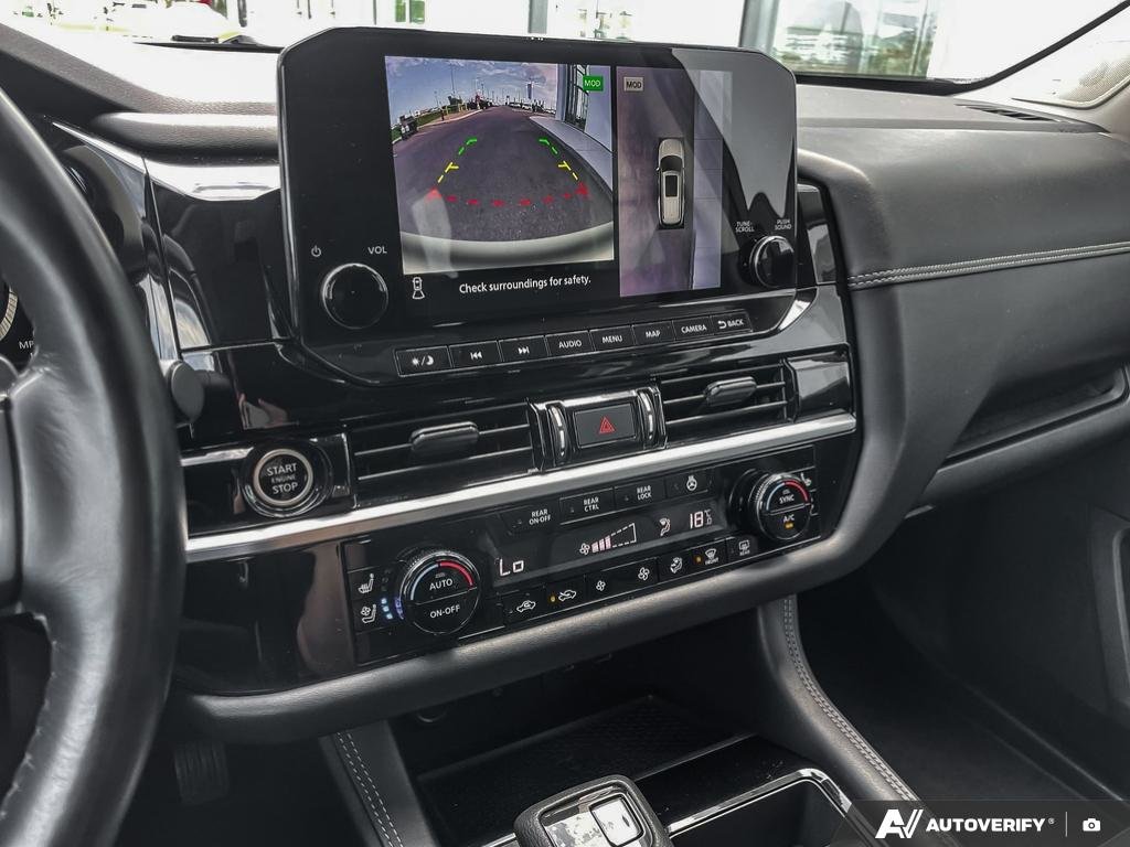2022 Nissan Pathfinder Platinum Luxury 7-Seater, Panoramic Roof, AWD Confidence