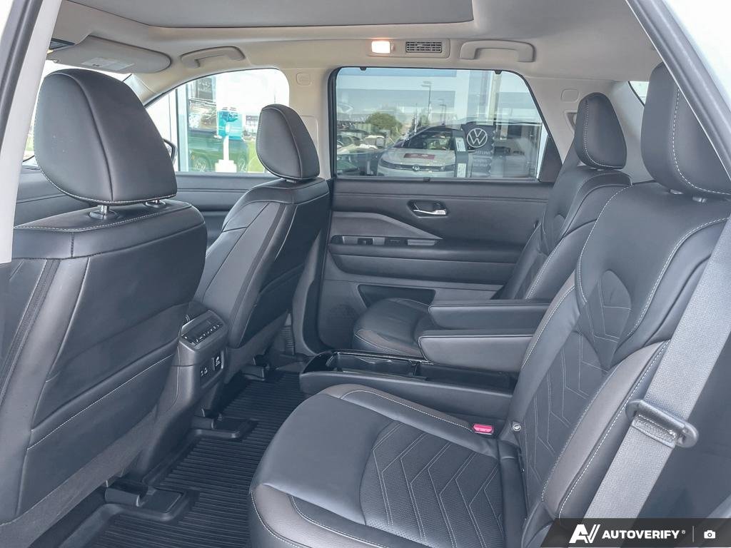 2024 Nissan Pathfinder Platinum Luxury SUV, 7 Seats, Panoramic Roof, AWD