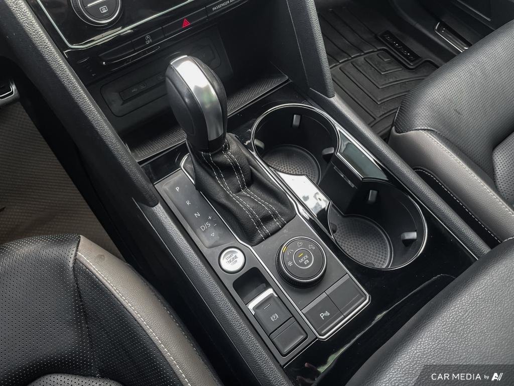 2023 Volkswagen Atlas Cross Sport Highline 2023 Atlas Cross Sport Highline — Elevate Every Drive with Luxury and Power.
