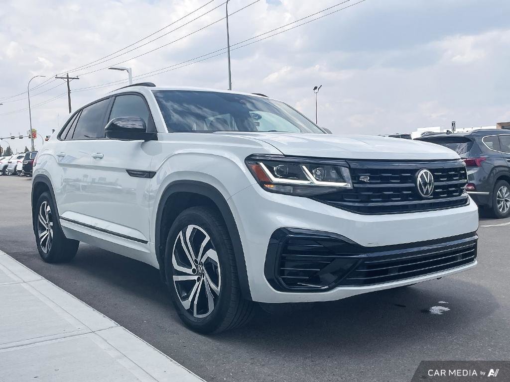 2023 Volkswagen Atlas Cross Sport Highline 2023 Atlas Cross Sport Highline — Elevate Every Drive with Luxury and Power.