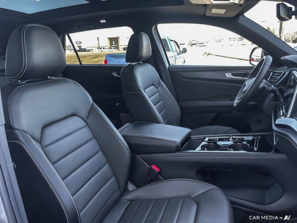 2024 Volkswagen Atlas Cross Sport Highline 2024 Atlas Cross Sport Highline – Where Sophistication Meets Performance.